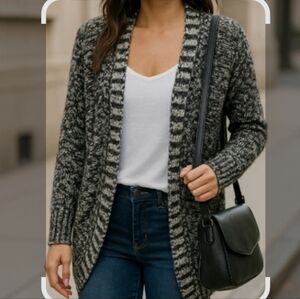 Aeropostale Knit Preppy Black and white Open Drapey Cardigan SZ M